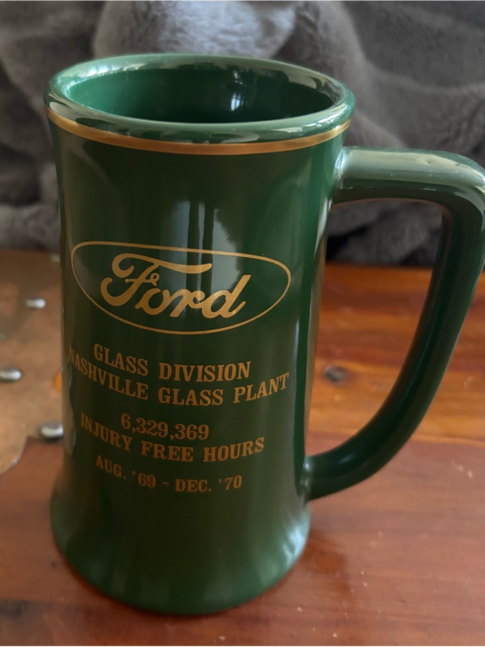 Rare Vintage 1970 Ford Nashville Glass Plant Buntingware Green Safety Award Mug